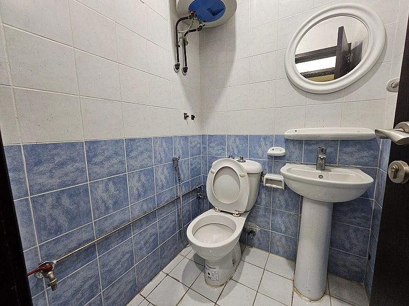  Ready To Move Office – Umm Ghuwailina- 72 Sqm