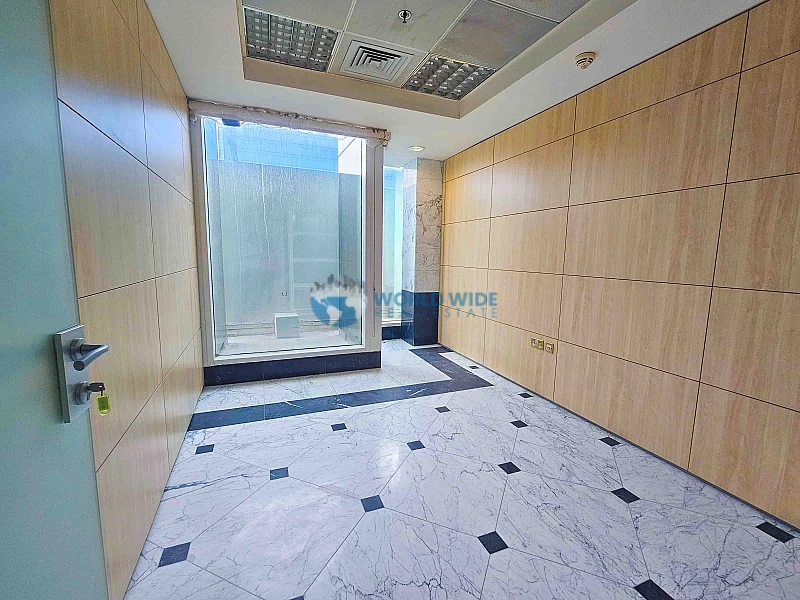 Unlock the Ideal Commercial Property to Propel Your Business to New Heights!