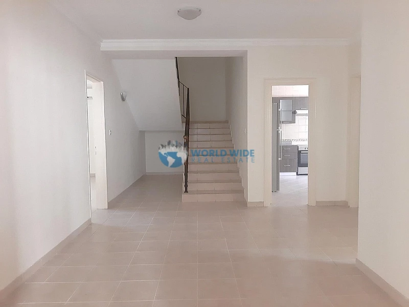 Semi Furnished 5 BHK Villa in Compound | Rayyan
