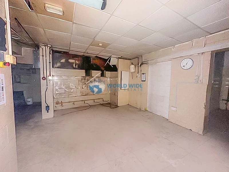 Spacious 400 sqm Shop for Rent in Al Nassr