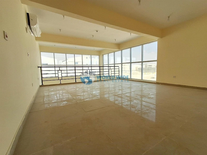 Automobile Workshop for Rent in Birkat Al Awamer