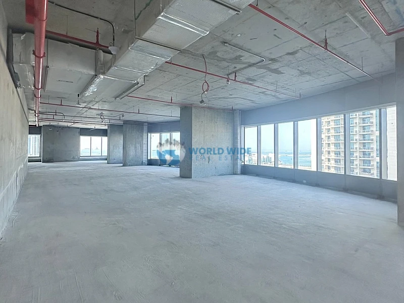 680 sqm office space in the Pearl Island available for rent