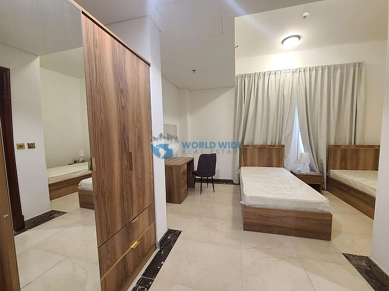 3 bedroom duplex apartment for rent in Fox Hills