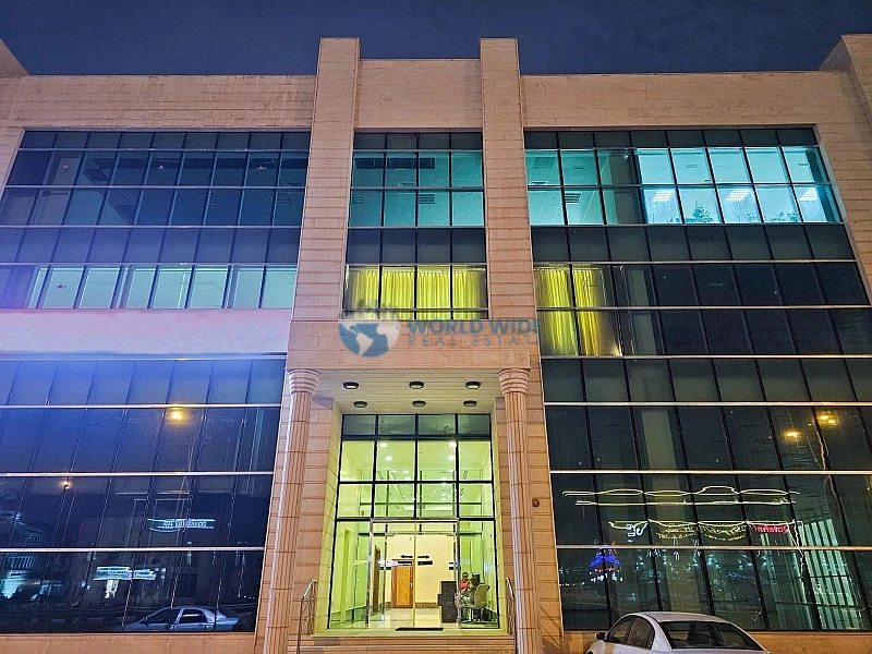 Premier Showroom Space in Prime Location