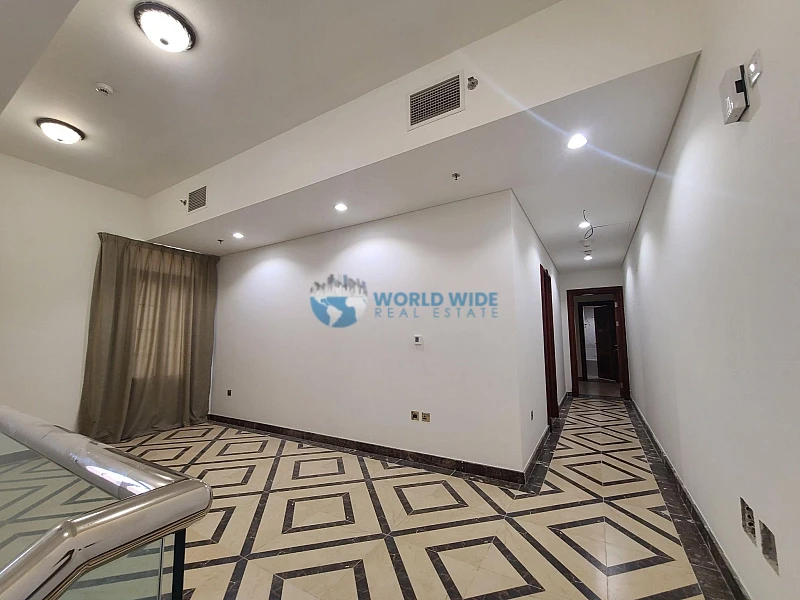 3 bedroom duplex apartment for rent in Fox Hills