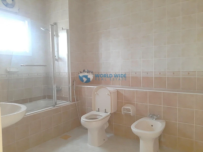 Semi Furnished 5 BHK Villa in Compound | Rayyan