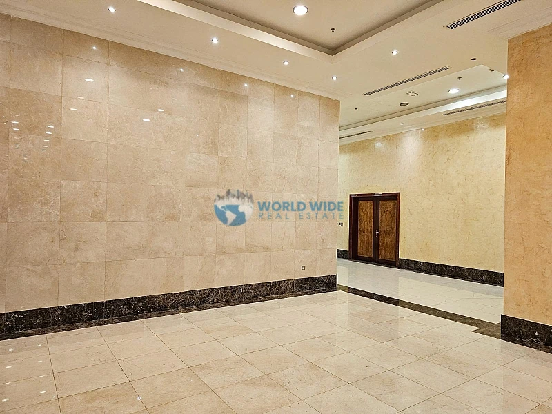 Premier Showroom Space in Prime Location