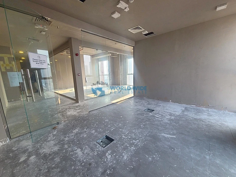 Office With Glass Partition - Lusail Marina
