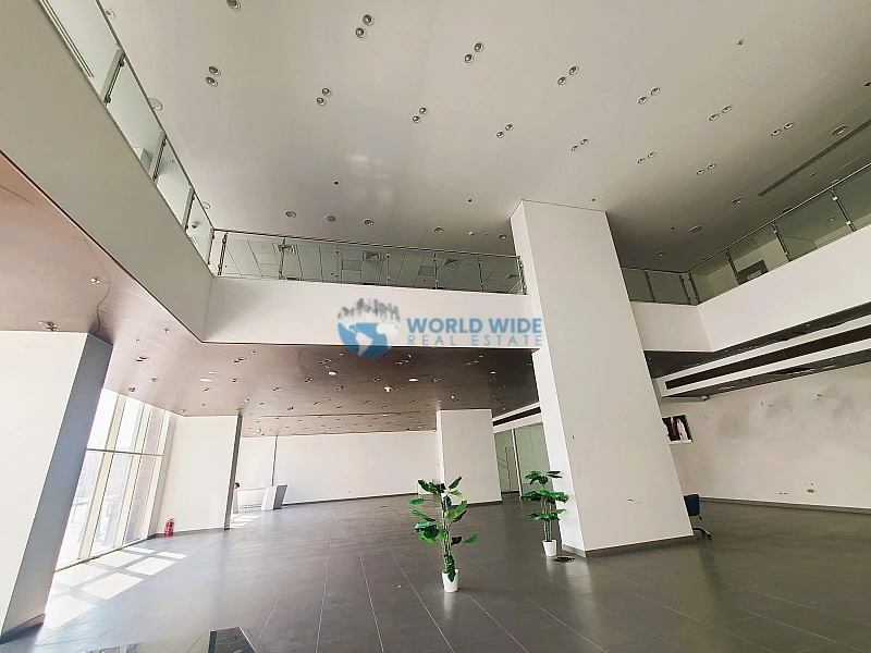 1220 SQM / G+M - Showroom - Prime Location - Lift