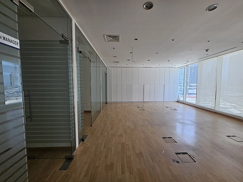 Fully fitted office space for rent in west Bay | Sea view