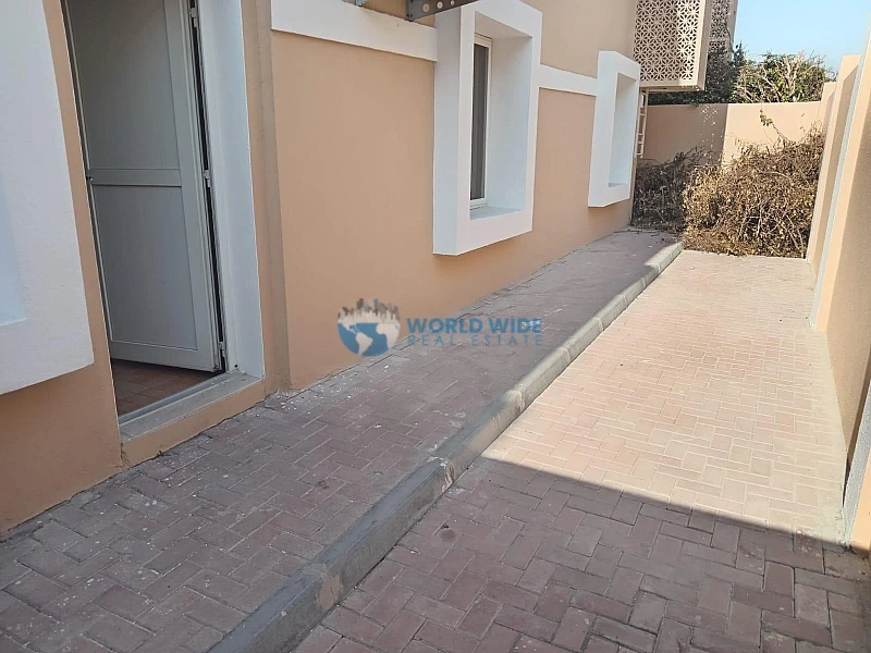 Charming 2-Bedroom Ground Floor Villa - Abo Hamour
