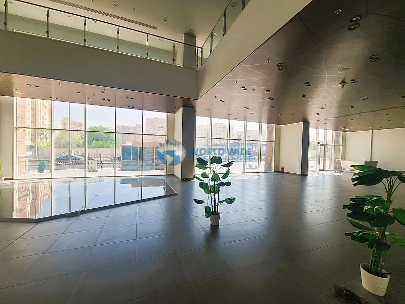 1220 SQM / G+M - Showroom - Prime Location - Lift