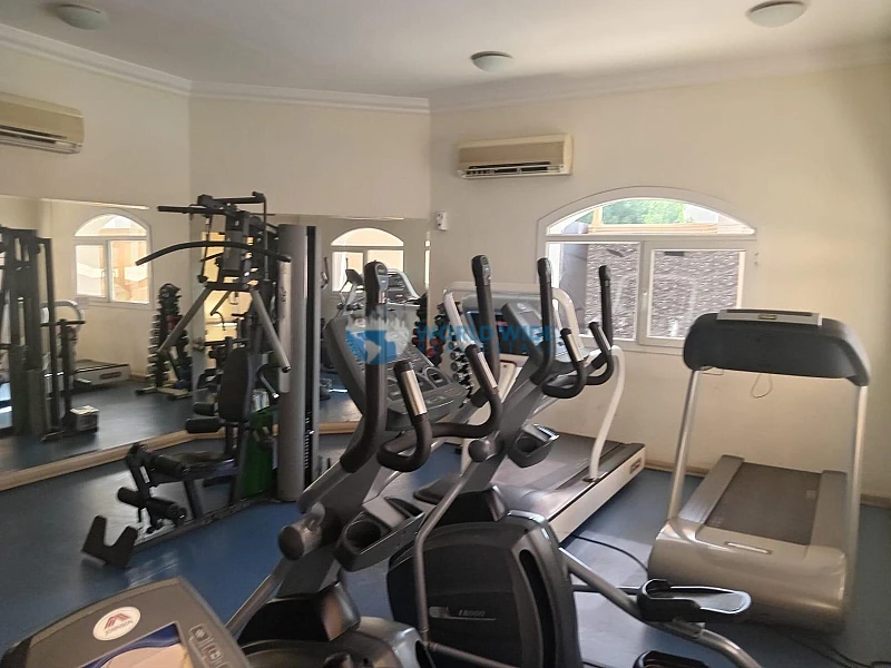 Charming 2-Bedroom Ground Floor Villa - Abo Hamour