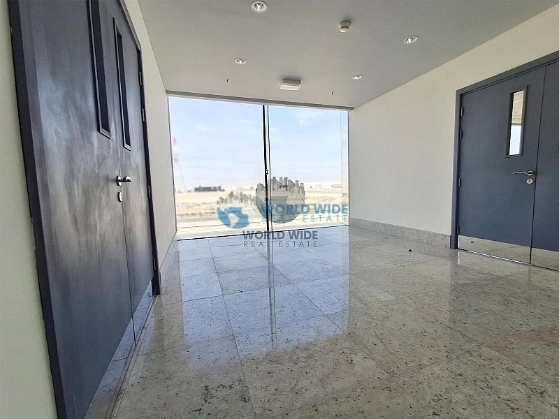 Premium Store/Warehouse with Offices, Showrooms & Accommodation for Rent in Birkat Al Awamer