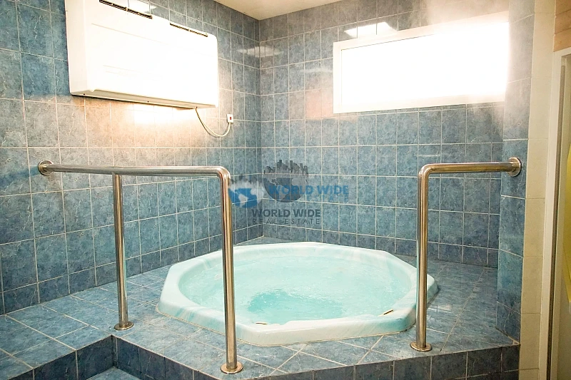 Semi Furnished Spacious Compound Villa