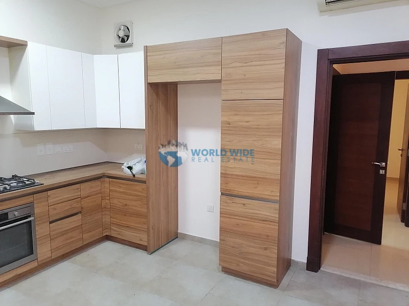 5 beds Villa for rent -Al Hilal-Gym and Pool