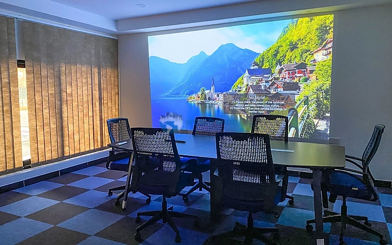 Furnished Ofiice Space in a Business Center