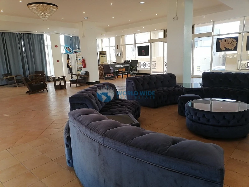 Luxury Villa for Rent in Al Waab - Gym and Pool