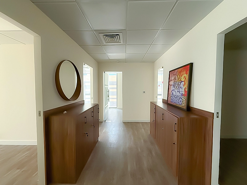 Prime 304 sqm Fully Fitted Office Space Available in Union Tower – Move-In Ready!