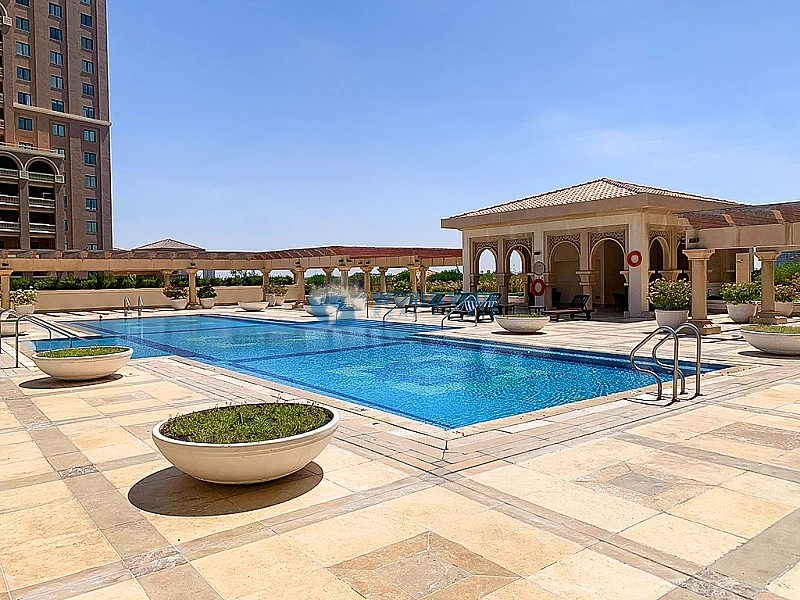 Stunning 1‑BHK Fully Fitted Apt with Porto Arabia Water View