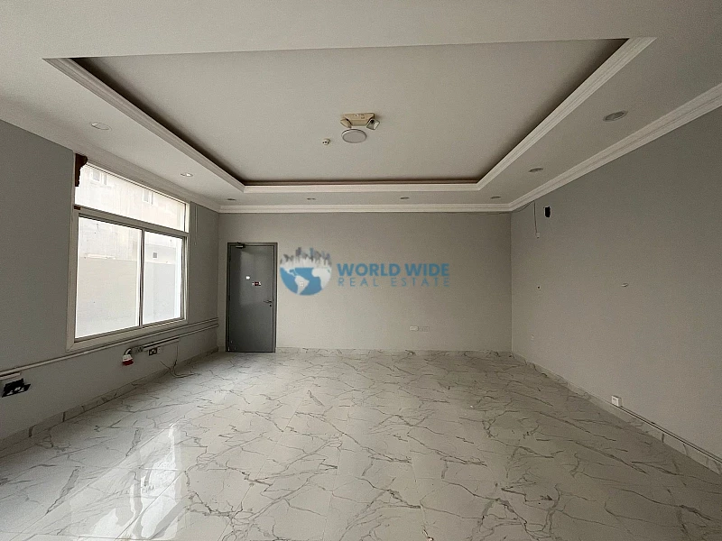 Spacious 1000 SQM Warehouse Available in Birkat al Awamer