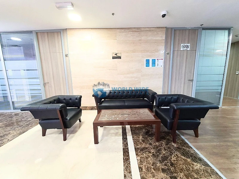 Luxury Office Space With Services - Lusail