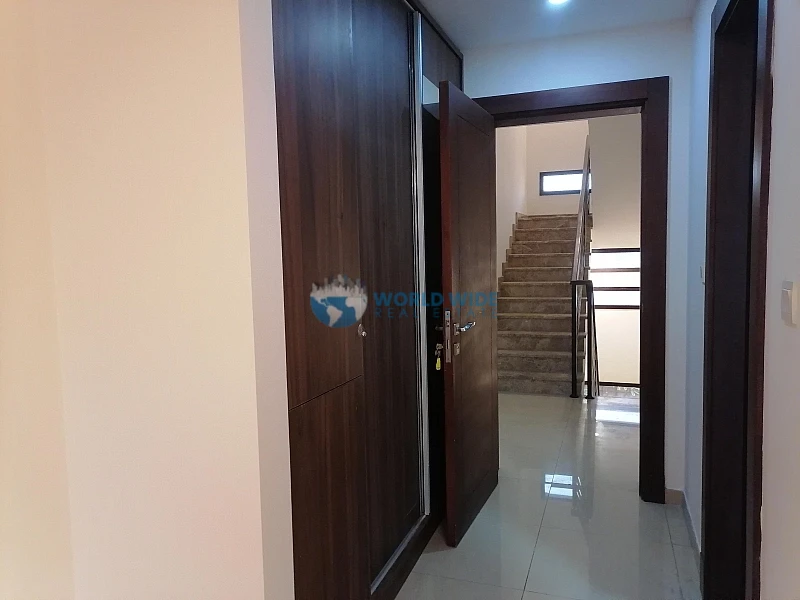 5 beds Villa for rent -Al Hilal-Gym and Pool