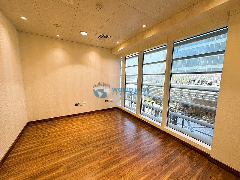 Stunning office for rent in Lusail | 100/SQM