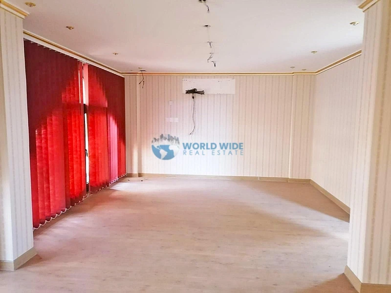 Lease a Shop with Mezzanine Floor - Old Al Ghanim