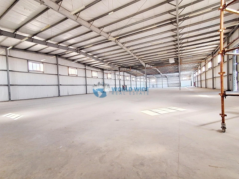 Store/Warehouse for Rent in Birkat Al Awamer