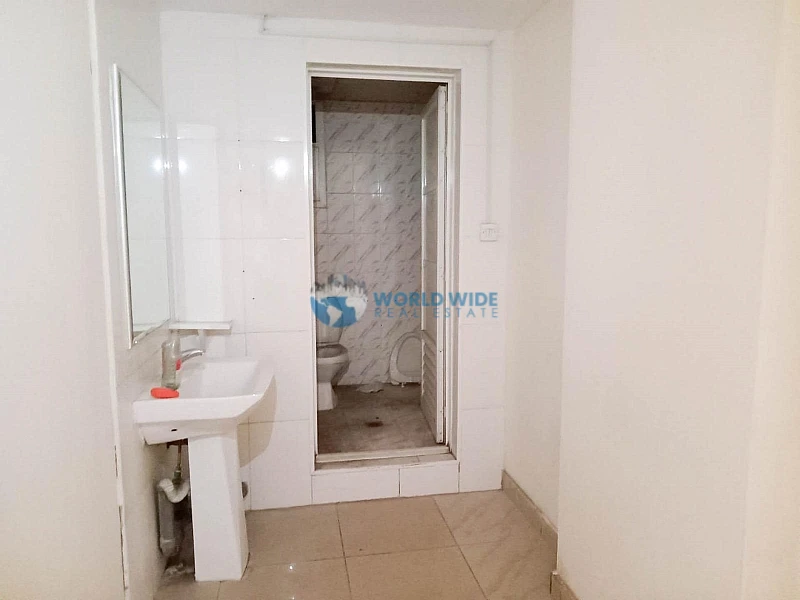 Versatile Commercial Space with Mezzanine For Rent