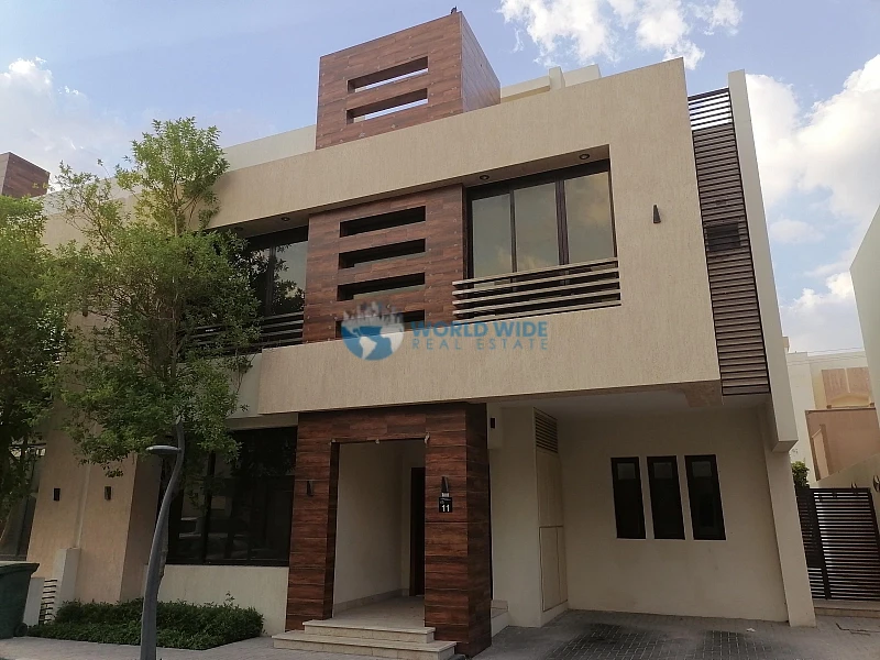 5 beds Villa for rent -Al Hilal-Gym and Pool