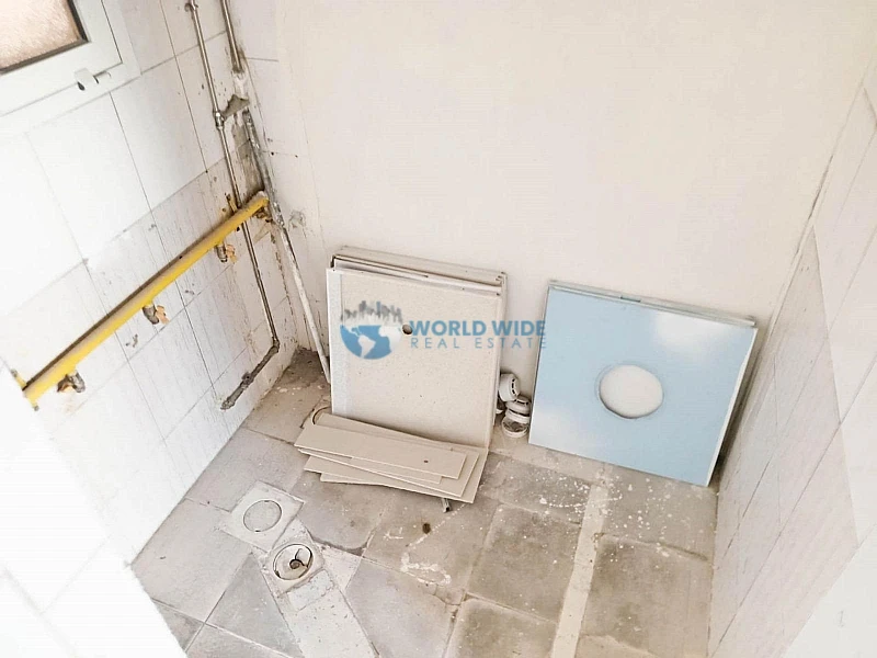 Versatile Commercial Space with Mezzanine For Rent