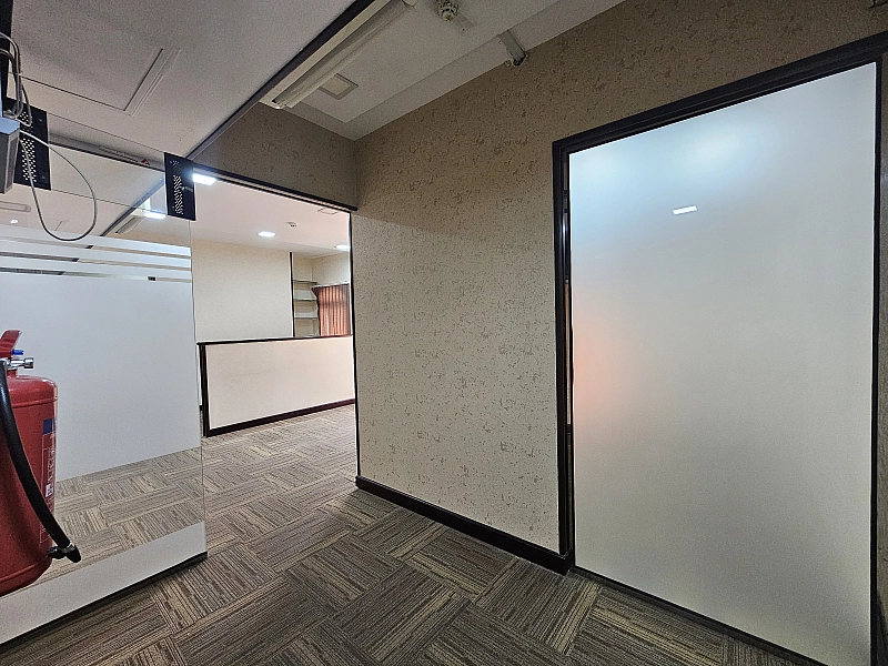  Ready To Move Office – Umm Ghuwailina- 72 Sqm