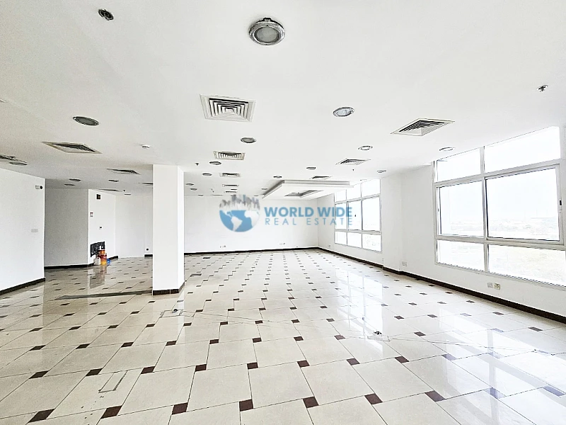 Bright & Spacious Office for Rent – 146 sqm 