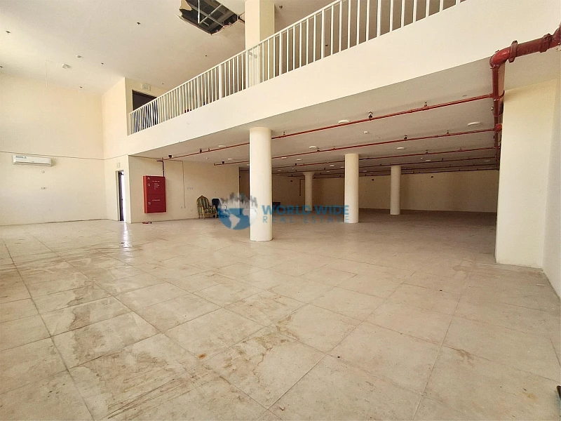 Warehouse for Rent in Birkat Al Awamer