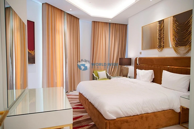 Spacious 2 Bedroom Apartment with Balconies