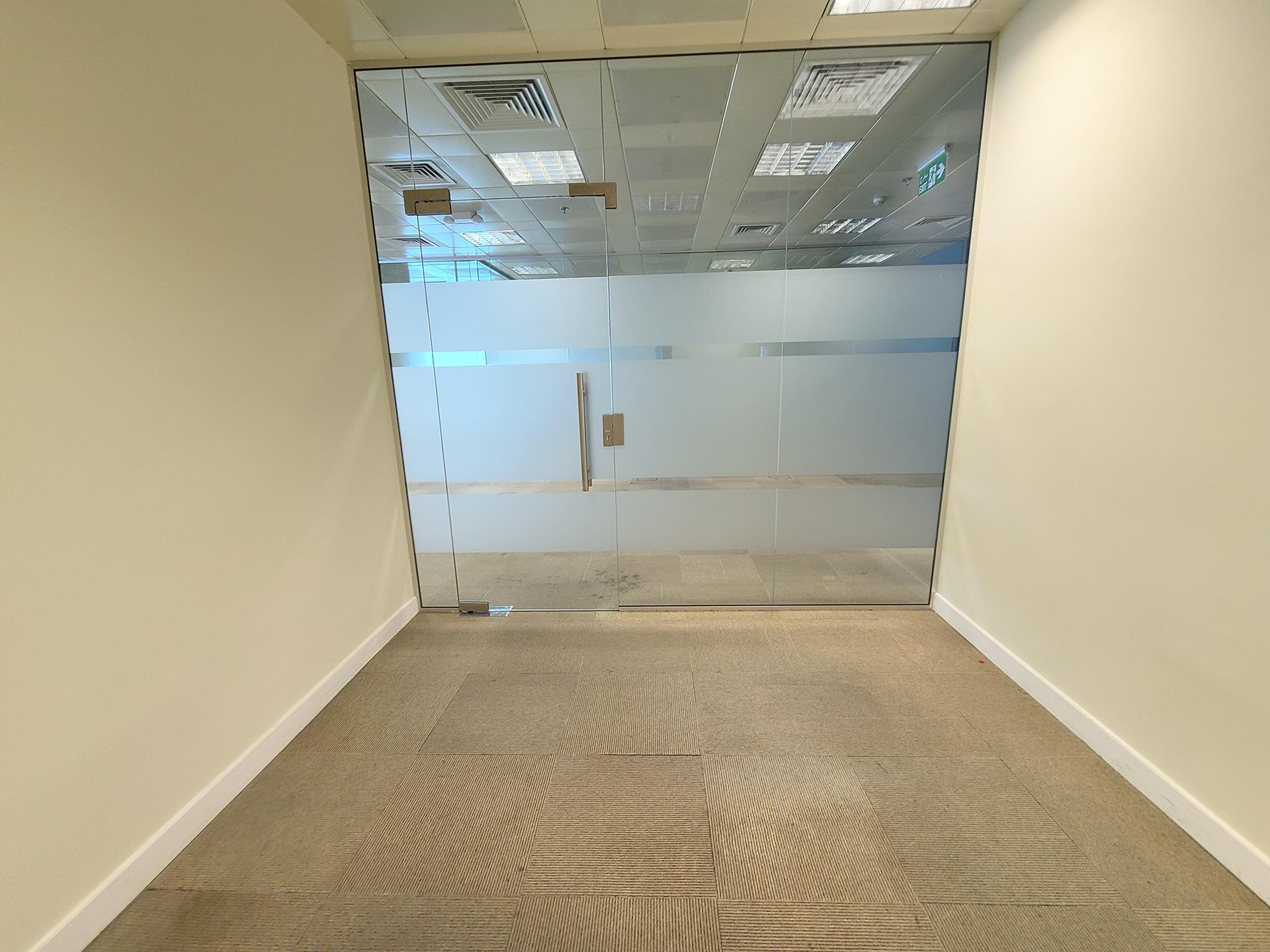 Fitted Spacious Full Office Floor - Bill Included