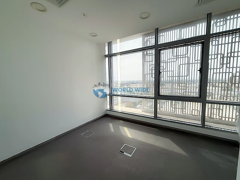  Move in ready fully fitted office for rent in marina lusail