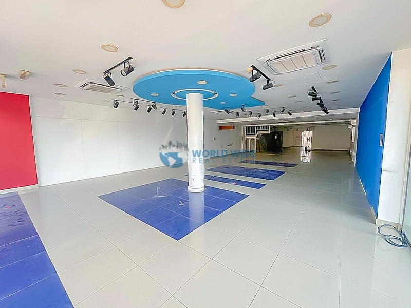 Prime Salwa Commercial Shop – 450 sqm Core & Shell Retail Space