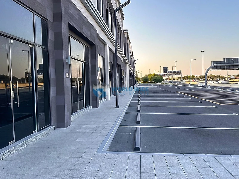 350sqm Shop Shell & Core Al Rayyan