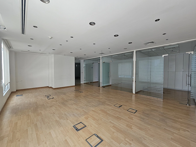 Fully fitted office space for rent in west Bay | Sea view