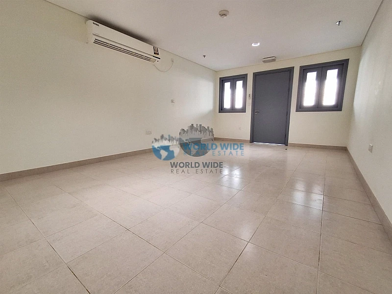 Premium Store/Warehouse with Offices, Showrooms & Accommodation for Rent in Birkat Al Awamer