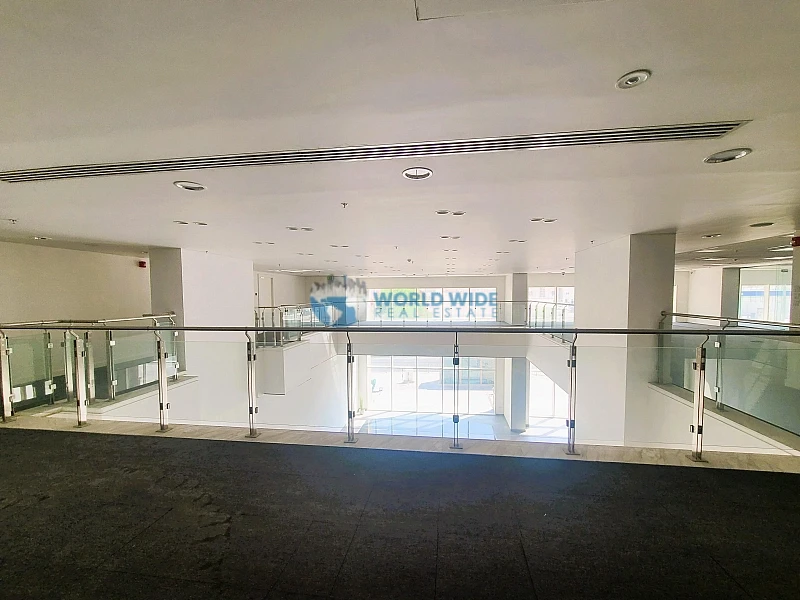 1220 SQM / G+M - Showroom - Prime Location - Lift