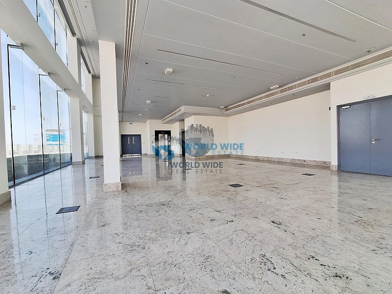 Premium Store/Warehouse with Offices, Showrooms & Accommodation for Rent in Birkat Al Awamer