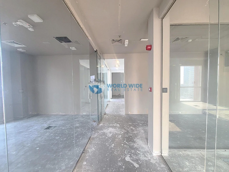Office With Glass Partition - Lusail Marina