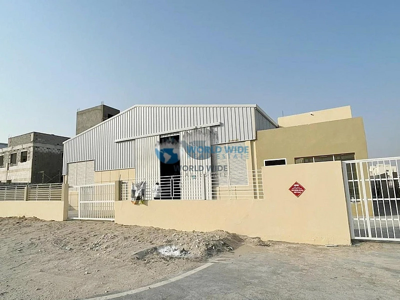 Carpentry or Workshop for Rent in Birkat Al Awamir