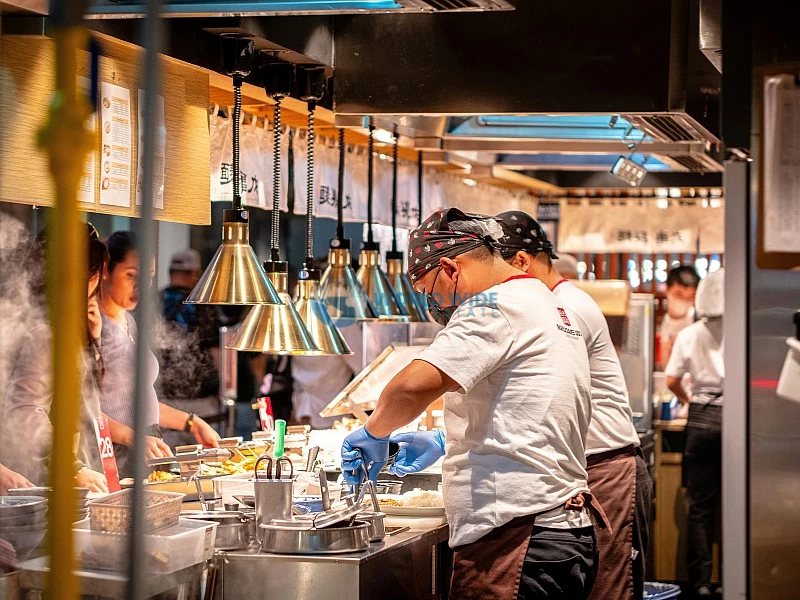 Restaurant for Sale in Barwa Madinatna, Qatar | Fully Equipped Restaurant Opportunity