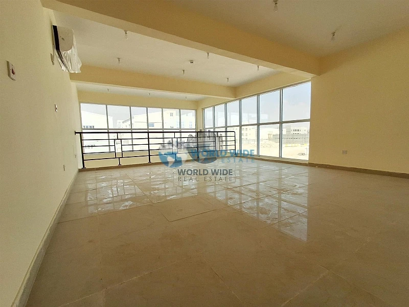 Automobile Workshop for Rent in Birkat Al Awamer