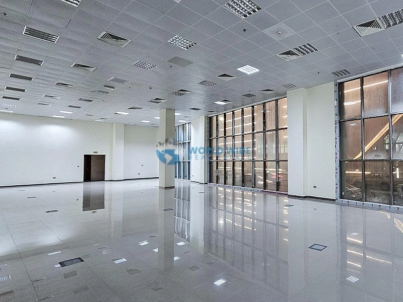 Premier Showroom Space in Prime Location